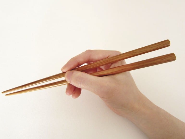 hand-&-chopsticks_web