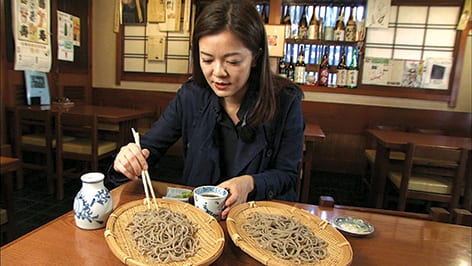 tokyo-eye-2020-michelle-chong-tries-aged-soba