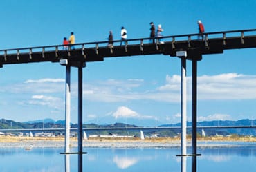 2蓬莱橋と富士山-2_CMYK